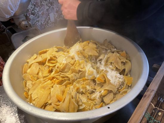かんころ餅作り体験 五島列島の郷土菓子を地元のおばあちゃんと手作り体験 できたての試食とお土産付き ＜約1.5時間／宇久島＞ by 宇久町観光協会