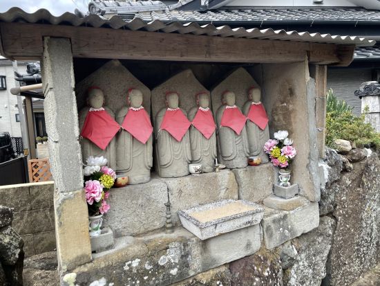 宇久の歴史まち歩きガイドツアー　歴史マニア必見！平家伝説が残る宇久島の歴史的文化財を巡る＜2時間／宇久島＞ by 宇久町観光協会