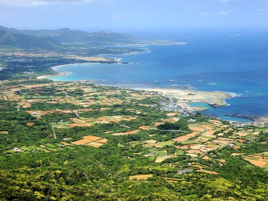 井之川岳から太平洋を望む