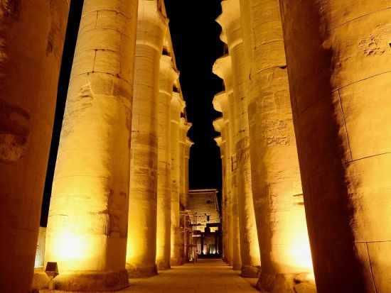 ルクソール神殿ナイトツアー　古代遺跡のライトアップ＆エジプト料理ディナー＜日本語／送迎付／ルクソール発＞