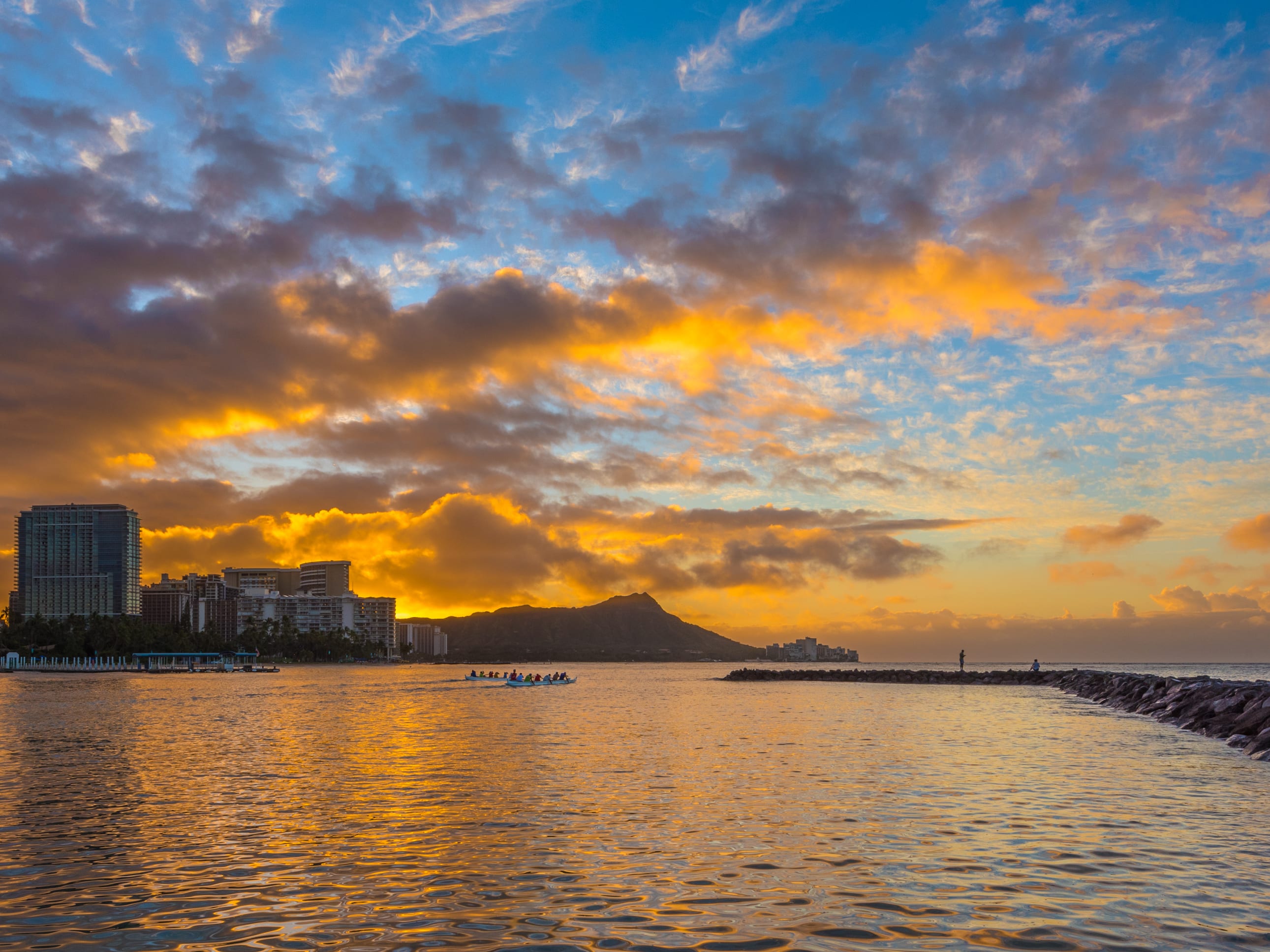 Waikiki Sunrise Sail with Seasonal Whale Watching - Moana