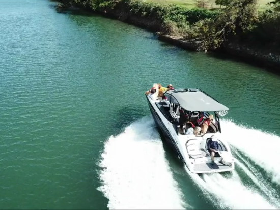 湖遊アトラクション　ウォータードライビング！自然が織りなすコースをジェットボートが縦横無人に駆けめぐる＜選べる3コース／浜名湖＞