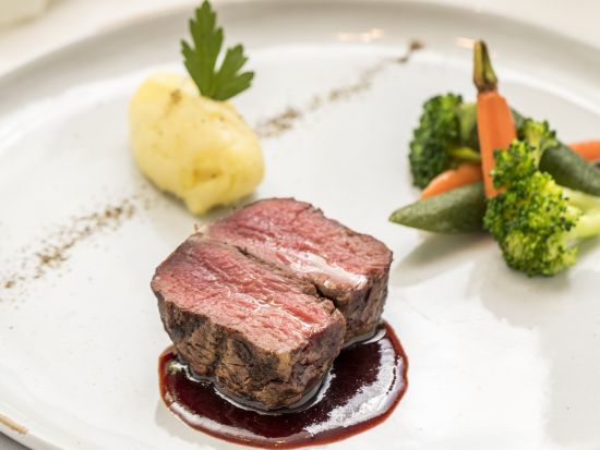 挙式やハネムーンのお食事会に！　タオルミーナ・シチリアン・キュイジーヌ　ウェディング用メニュー事前予約サービス＜ワイキキ・ビーチ・ウォーク内＞