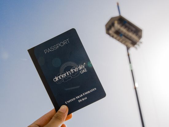 「Dinner in The Sky® - ディナー・イン・ザ・スカイ」ドバイの上空で営業中！＜ランチorディナー／ドバイ＞