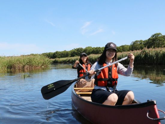 【道民限定】美々川湿地帯カヌー 道民割でお得に体験！写真サービス付き＜4～11月／新千歳空港から約10分＆送迎可／苫小牧市＞by Gateway Tours
