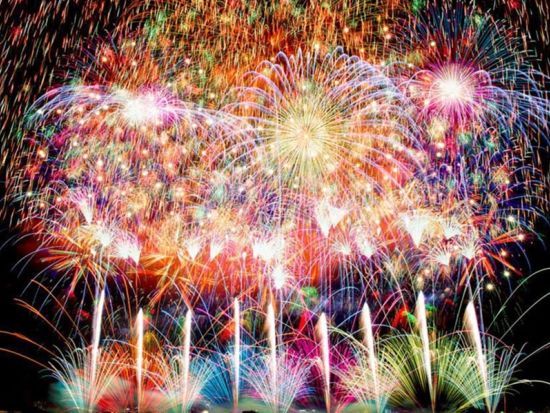 東京発 長岡まつり大花火大会日帰りバスツアー 日本三大花火を満喫＆温泉入浴付 ＜イス席・桟敷席選択可／日帰りツアー＞