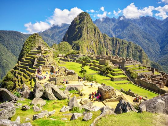 レインボーマウンテン＋世界遺産マチュピチュ＋マラスの塩田＋ピサック遺跡＋モライ遺跡 2泊3日周遊ツアー！＜混載または貸切／英語ガイド／クスコ発着＞