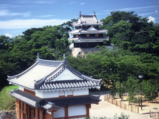 ⑬西尾市歴史公園丑寅櫓