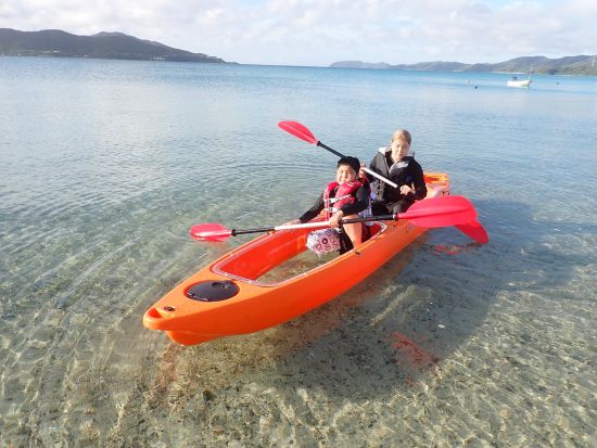 奄美大島【クリアカヤック】奄美ブルーを海上散歩で満喫！海面に浮かびながら海の中を覗いてみよう！ドローン撮影無料　お一人様も可能 by 奄美シーランド