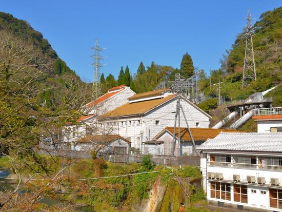鹿児島市内発着貸切観光タクシー　日本百名山・霧島山の豊富な水を巡る旅　4つの水力発電所や大出水の湧水、霧島神水峡へ＜7～7.5時間＞