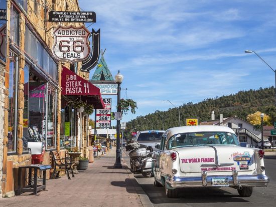 ラグジュアリーバンで行く グランドサークル1泊2日ツアー　セドナ＆グランドキャニオン＆アンテロープキャニオン＆ホースシューベンド ＜日本語ドライバーガイド＞