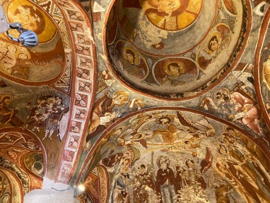 世界遺産カッパドキア1日観光　王道レッドツアー　ギョレメ＋地下都市＋ウチヒサール城　気球付きプランあり＜混載／昼食付／日本語ガイド＞