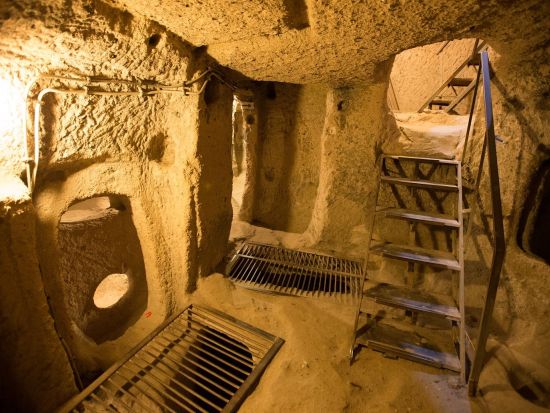 世界遺産カッパドキア 1泊2日ツアー　ウフララ渓谷＋地下都市　洞窟ホテル泊　気球付きプランあり＜貸切／日本語ガイド／カッパドキア発＞