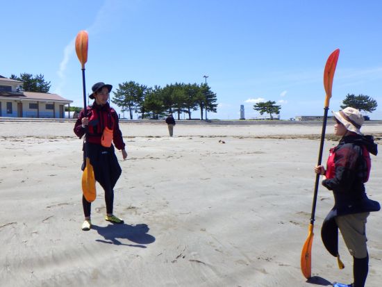 蕪島SUP体験 ウミネコが舞う三陸復興国立公園の蕪島へ！公認インストラクターが丁寧にレクチャー＜6歳から参加可／通年／2.5時間／八戸市＞