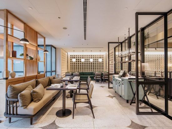 チャターボックス「Chatterbox」 食事券&事前予約サービス  チキンライス発祥の有名店　ヒルトン・シンガポール・オーチャードホテルで味わう贅沢な一皿！