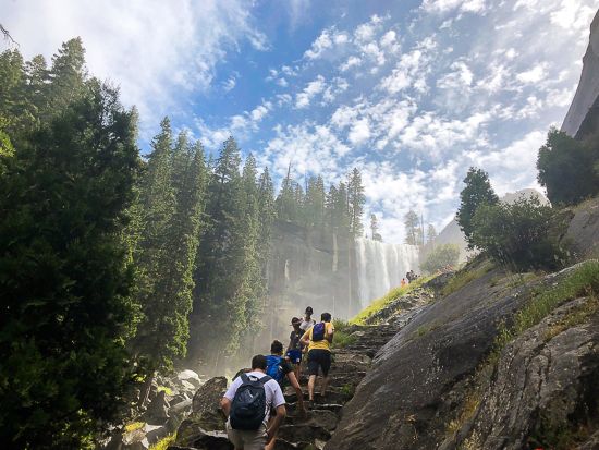 世界遺産ヨセミテ国立公園 2泊3日キャンプツアー　世界各国からの参加者多数 ＜5～10月／1名参加OK／英語ガイド＞