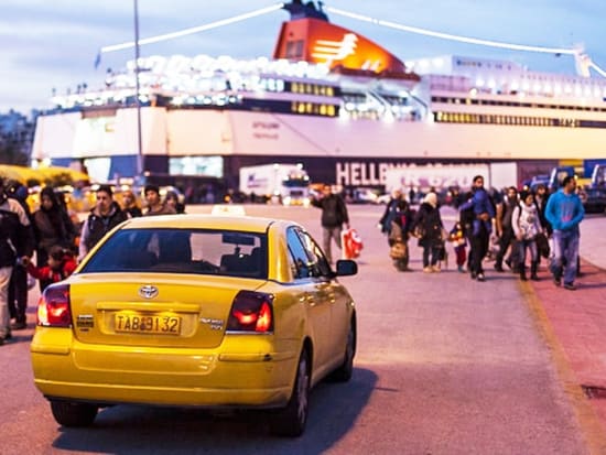 taxi_piraeus_port