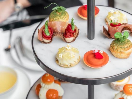 フォー シーズンズ ホテル バンコク「 Four Seasons Hotel Bangkok」アフタヌーンティー食事券&事前予約サービス＜サパーンタクシン駅＞ 