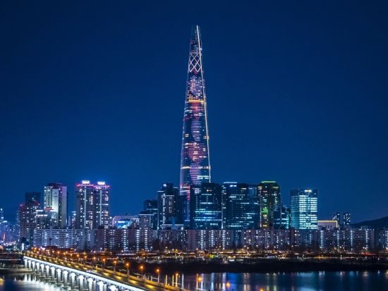 ソウル・ナイトショッピングツアー　新ランドマーク！ソウルスカイ展望台からの夜景観賞＋東大門市場ショッピング＜日本語ガイド／明洞または東大門解散／貸切プランあり＞