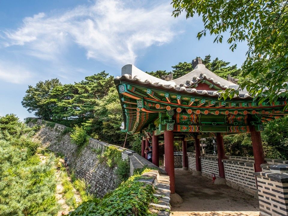世界文化遺産　万里の長城　中国旅游出版社　写真　本　日本語　中国語　韓国語　英語　説明文あり 行ってみたい世界の絶景】中国 万里の長城｜【HIS公式】TABIFLEEEEEK