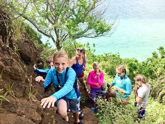 クアロア・ビーチ　カヤック＆シュノーケリングレンタル　チャイナマンズ・ハットを目指してカヤックで出発！島に上陸してハイキングなども楽しめる＜3時間＞