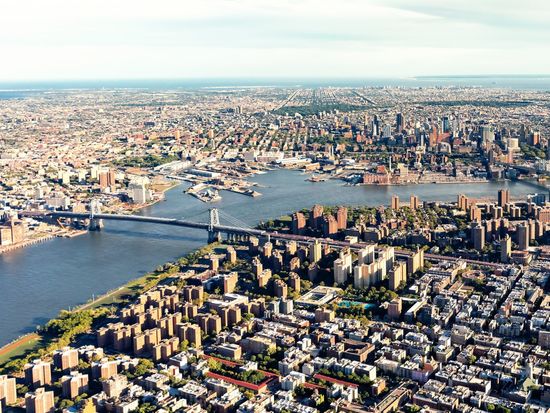 US_New York_Brooklyn_Williamsburg_pixta_33543621_M