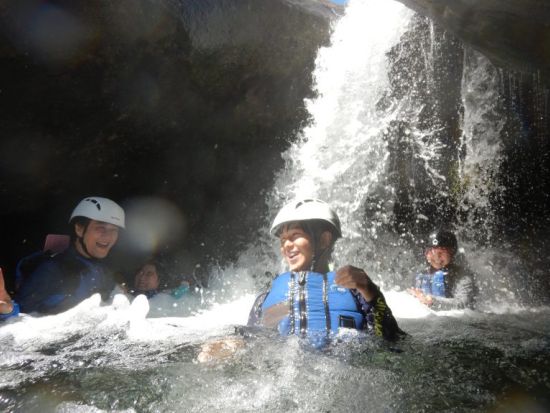 リバーカヤック＆キャニオニング1日ツアー 屋久島公認ガイド 田脇さんがご案内　秘境の滝までプチ冒険！ by ショアーズ