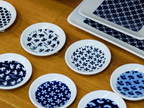 嬉野温泉駅発／武雄市内着貸切観光タクシー　有田焼と波佐見焼の窯元訪問　観音菩薩仏画＋有田ポーセリンパークもご案内　＜約5時間＞ by 温泉タクシー株式会社 