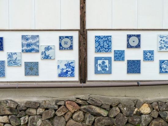 嬉野温泉駅発／武雄市内着貸切観光タクシー　窯元観光コース 有田焼と伊万里大川内山の窯元を訪問　有田ポーセリンパークもご案内 ＜約5時間＞ by温泉タクシー 