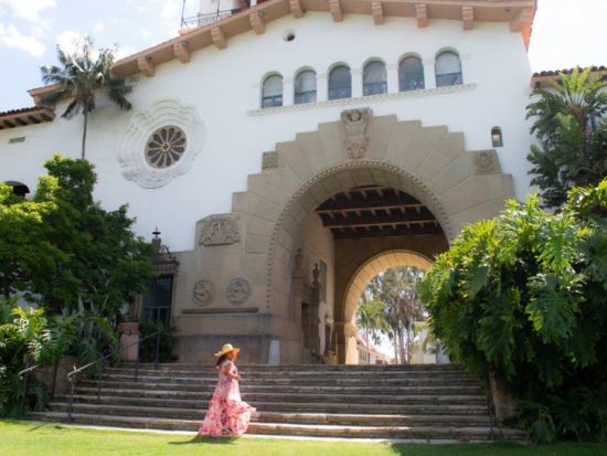 サンタバーバラ＆ソルバング 南カリフォルニアを楽しむ日帰りツアー ワイナリー見学付き＜日本語ガイド／ロサンゼルス発着＞ 