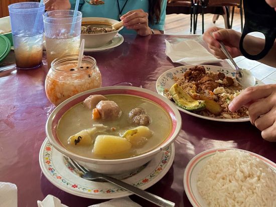 ベリーズ市内観光ツアー＜日本語または英語ガイド／ベリーズシティ発＞