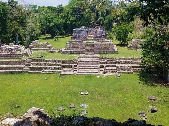 ベリーズ最大級のマヤ遺跡！カラコル遺跡日帰り観光ツアー＜日本語または英語ガイド／ベリーズシティ発＞