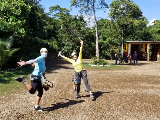 洞窟内をタイヤで川下り！ケーブチュービングツアー＜日本語または英語ガイド／ベリーズシティ発＞の写真5