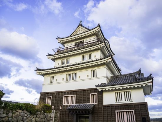 佐世保市内発着貸切観光タクシー　カトリック田平教会＋平戸大橋＋平戸城＋平戸ザビエル記念教会＋川内峠などご希望の場所へご案内＜最大9名／6時間＞