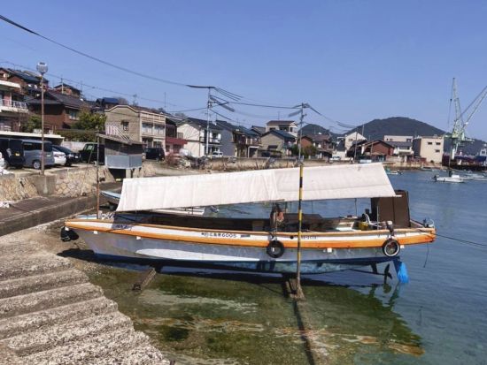 全国でも珍しい木造船で鞆の浦近海をゆったり遊覧＆釣り体験＜2時間／釣具一式レンタル付／福山＞ 