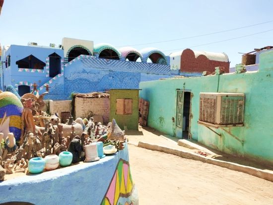 【プライベート】エジプトの青い村「ヌビア村」フォトジェニックな村の歴史と文化に触れる半日観光ツアー＜日本語または英語／チップ込／アスワン発＞