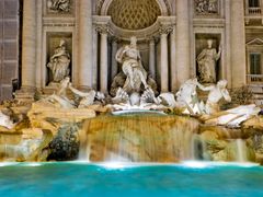 Italy_Rome_Trevi Fountain_pixta_30316312_M
