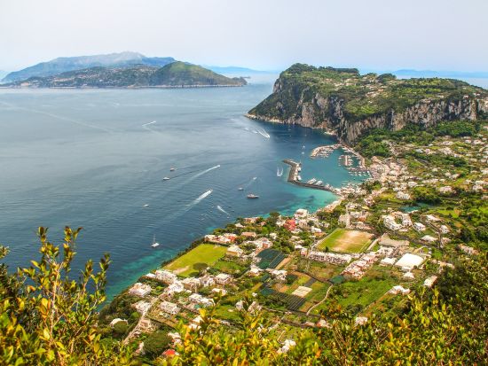 世界遺産アマルフィ＆カプリ島 2日間の旅 ＜4～10月／ナポリ発＞by Max Harvest