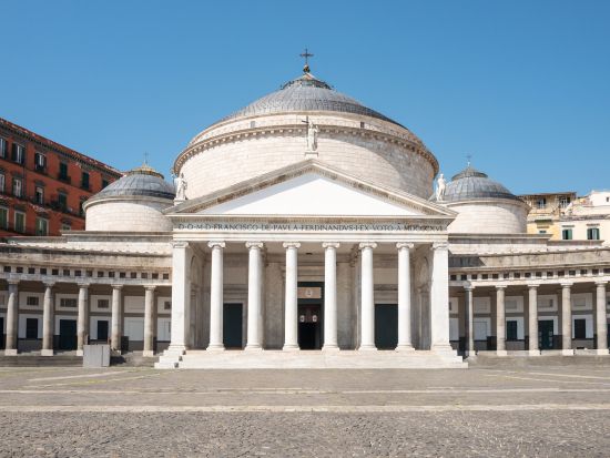 日本語ガイド貸切　ナポリ市内観光ツアー ＜3時間または6時間／公共交通機関利用＞by Max Harvest