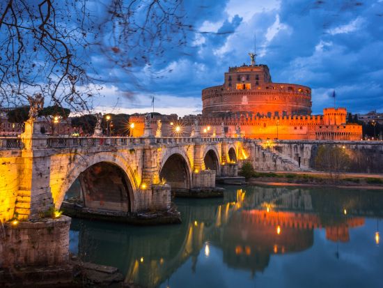 日本語ガイド貸切！ローマ市内おすすめトラットリアで夕食＆夜の散策＜貸切／日本語／徒歩または公共交通機関利用＞  by Max Harvest
