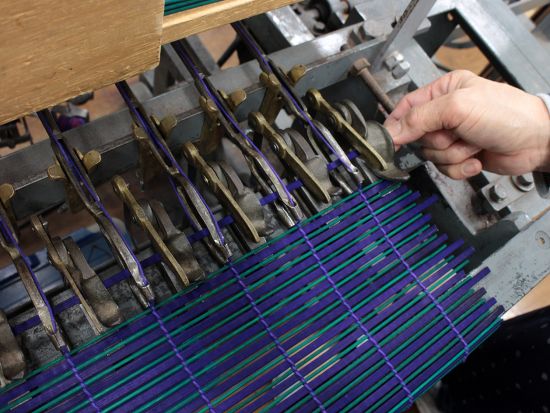 すだれ職人に教わる竹製手編みランチマット作り体験 伝統の手技を活かし、その先へ歩み続ける工房「京すだれ 川﨑」＜約2時間／亀岡市＞