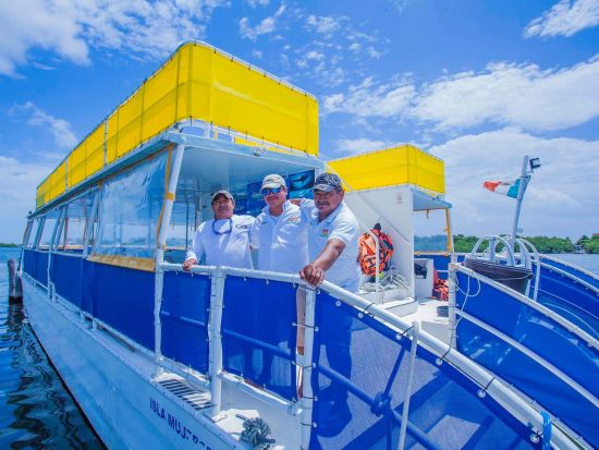 夕方から始まる『イスラ・ムヘーレス』クルーズツアー　カンクンから約30分で到着！カリブの夕景を満喫できるサンセットタイム付き＜夕方出発／英語ガイド／送迎付き＞