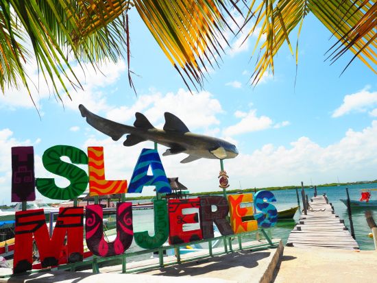 夕方から始まる『イスラ・ムヘーレス』クルーズツアー　カンクンから約30分で到着！カリブの夕景を満喫できるサンセットタイム付き＜夕方出発／英語ガイド／送迎付き＞