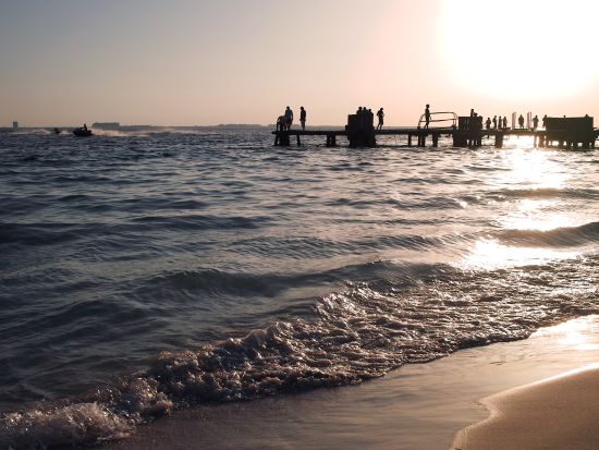 夕方から始まる『イスラ・ムヘーレス』クルーズツアー　カンクンから約30分で到着！カリブの夕景を満喫できるサンセットタイム付き＜夕方出発／英語ガイド／送迎付き＞