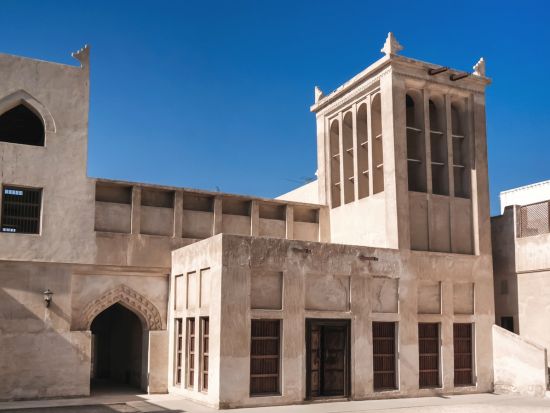 バーレーンの旧首都 ムハラク半日プライベート観光ツアー＜午前／英語＞