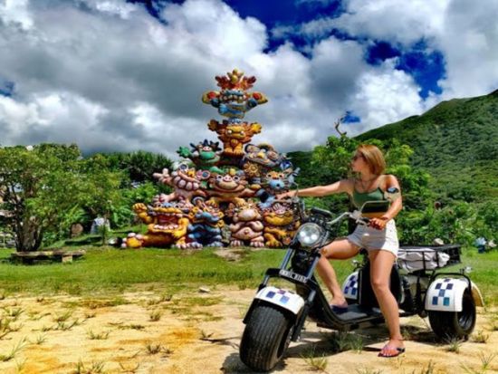 EVトライクツアー　専属ガイドがご案内！電動三輪バイクを運転して米原の新スポットめぐり＜送迎可／石垣島＞ by EVOLRIDE