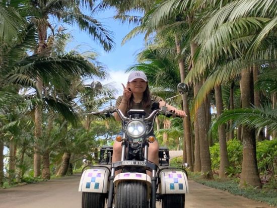 EVトライクツアー　専属ガイドがご案内！電動三輪バイクを運転して米原の新スポットめぐり＜送迎可／石垣島＞ by EVOLRIDE