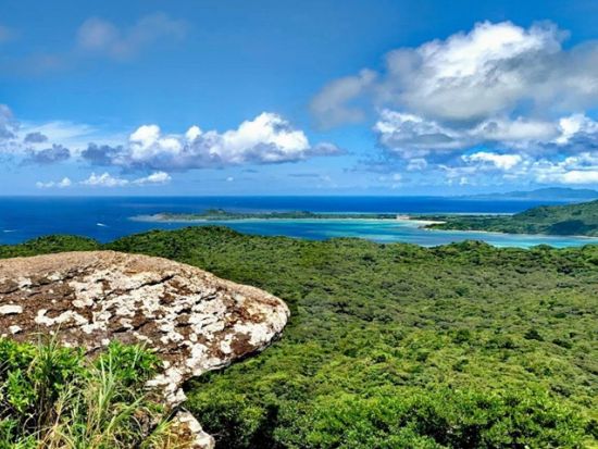 EVトライクツアー　専属ガイドがご案内！電動三輪バイクを運転して屋良部岳へ＜送迎可／石垣島＞ by EVOLRIDE