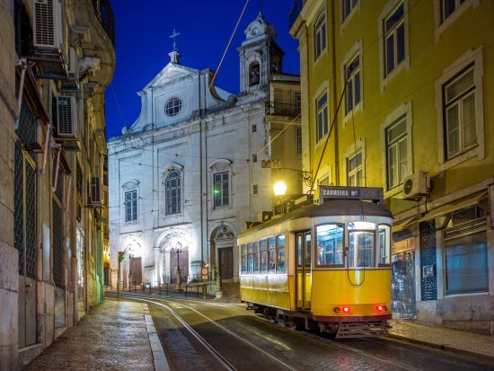 ポルトガル民族音楽「ファド」ショー＆ディナー＆リスボン市内夜景ツアー ＜英語ガイド／リスボン発＞ by Cityrama