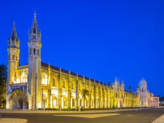 ポルトガル民族音楽「ファド」ショー＆ディナー＆リスボン市内夜景ツアー ＜英語ガイド／リスボン発＞ by Cityrama